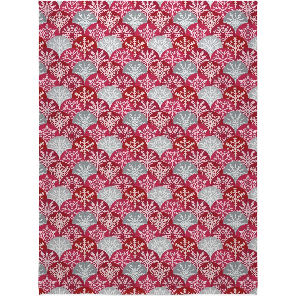 Christmas Snowflake Scallop Blanket, Plush Fleece, 60x80, Red, Scarlet