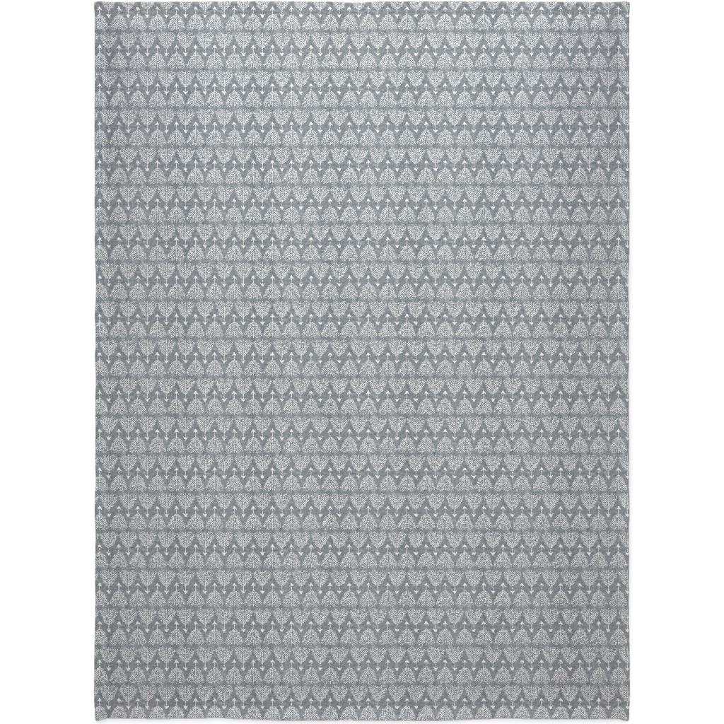 Django Arrows Blanket, Plush Fleece, 60x80, Gray, Silver