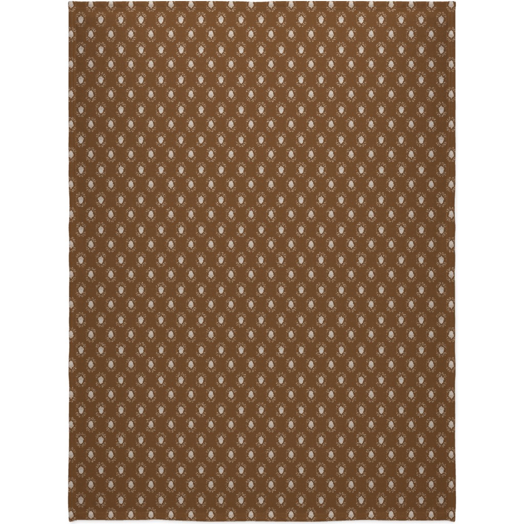 Autumn Acorn Rosehip Textured Damask Blanket, Plush Fleece, 60x80, Brown, Sap