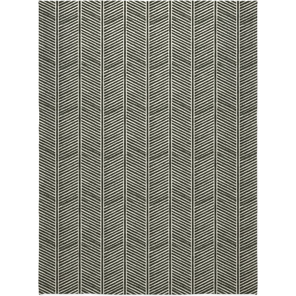 Organic Chevron Blanket, Plush Fleece, 60x80, Black, Dark Gray