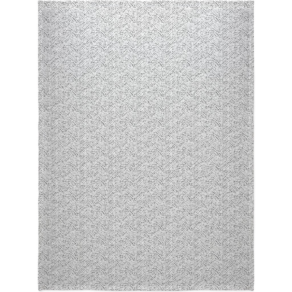 Ink Dot Scales Blanket, Sherpa, 60x80, White, Silver Lining