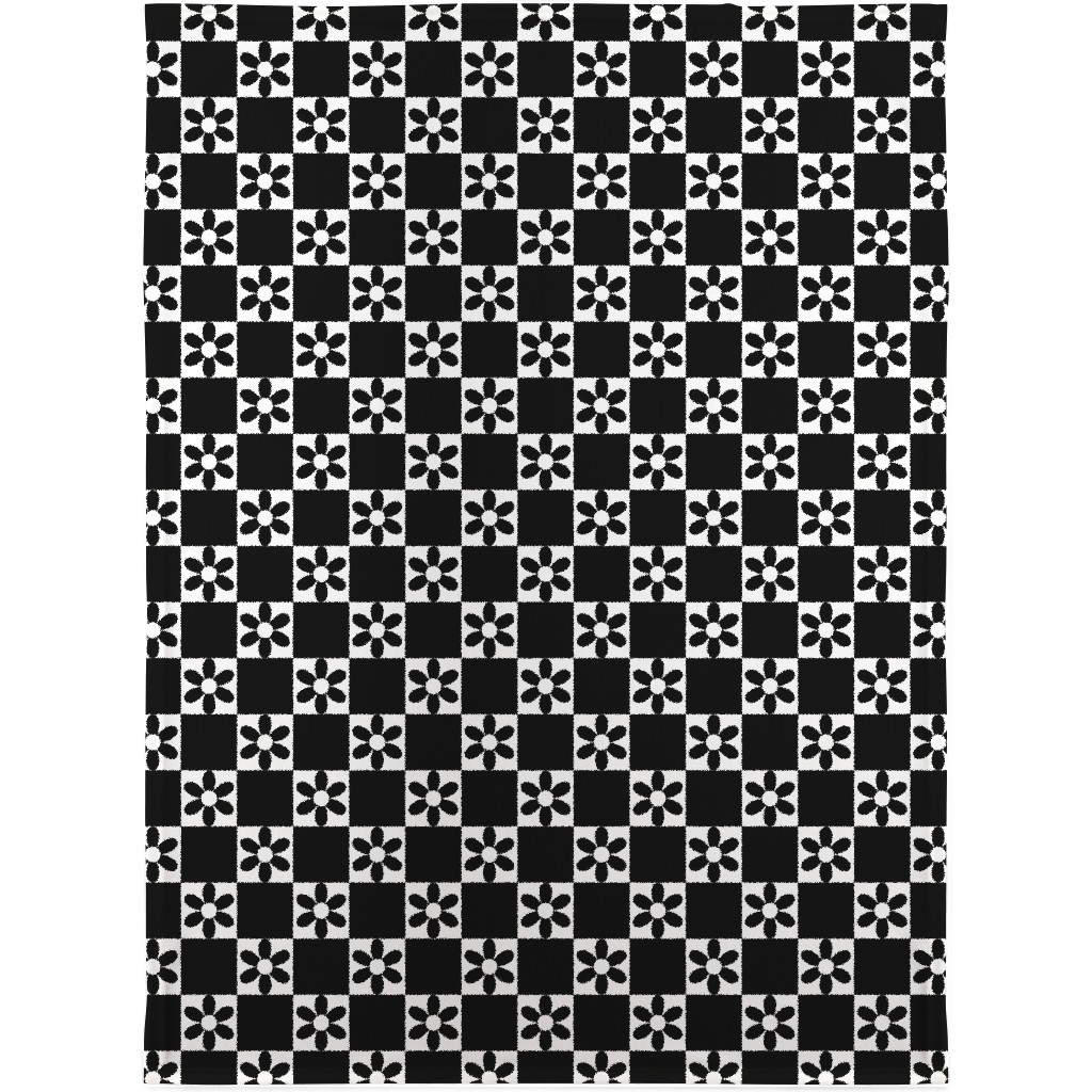 Daisy Checkerboard Blanket, Fleece, 30x40, Black