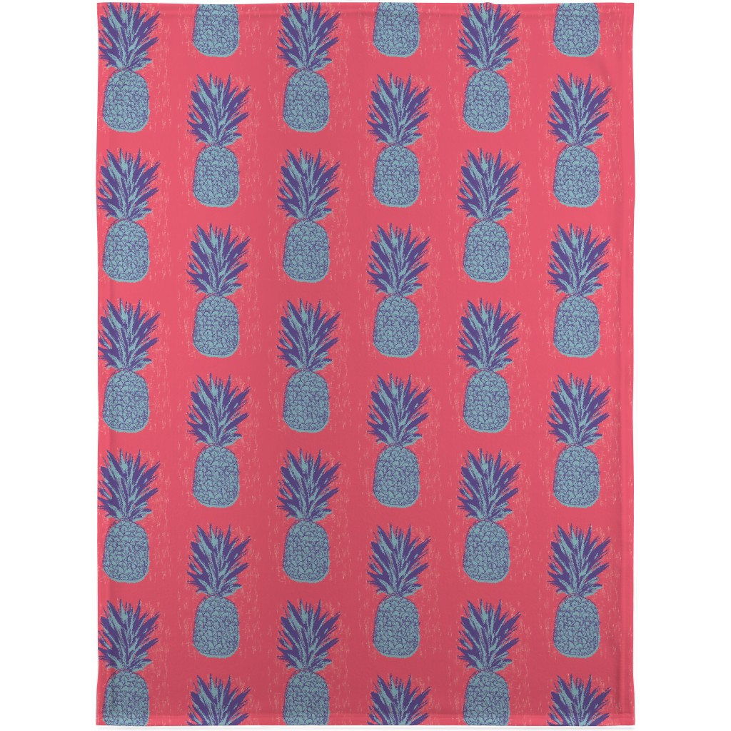 Ultraviolet Pineapples Blanket, Fleece, 30x40, Pink