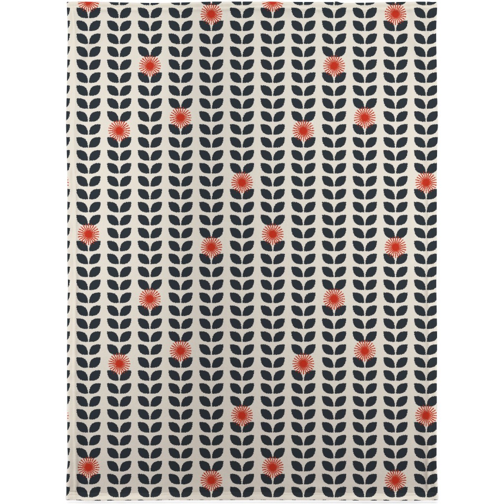 Scandinavian Climbing Vines - Neutral Blanket, Plush Fleece, 30x40, Beige, Pearl