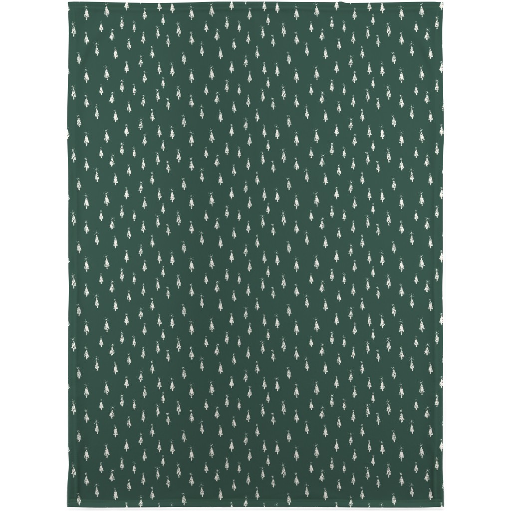 Christmas Trees on Pine Needle Blanket, Sherpa, 30x40, Green, Pine
