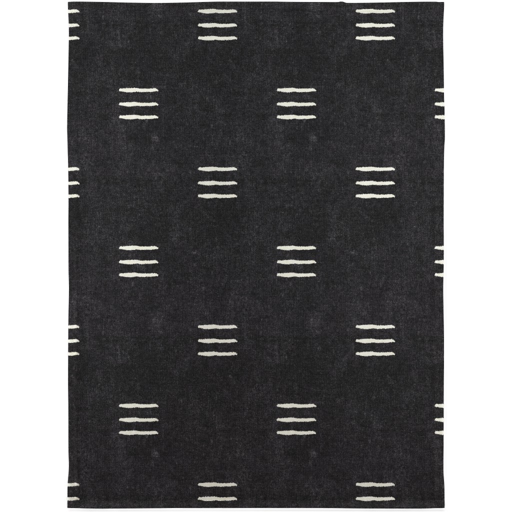 Triple Dash Mudcloth Blanket, Sherpa, 30x40, Black