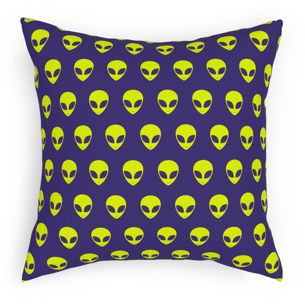 Retro Alien Heads Pillow, Woven, White, 18x18, Double Sided, Purple