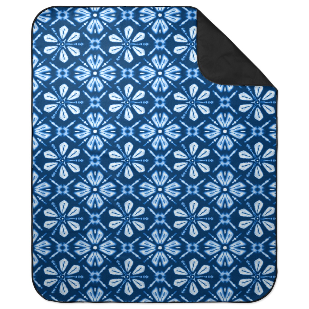 Shibori Flowers Picnic Blanket, Blue