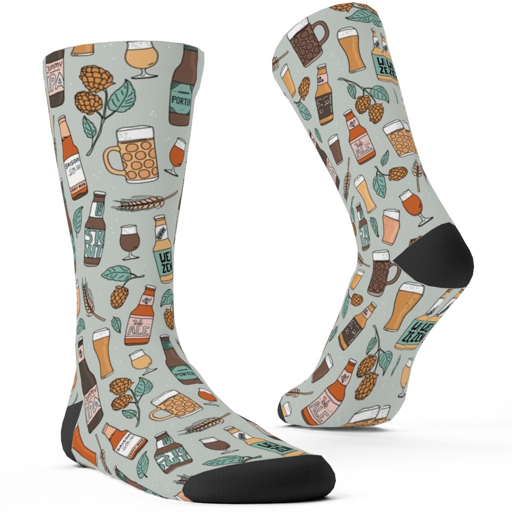 Cheers Craft Beer and Glasses Custom Socks, Multicolor